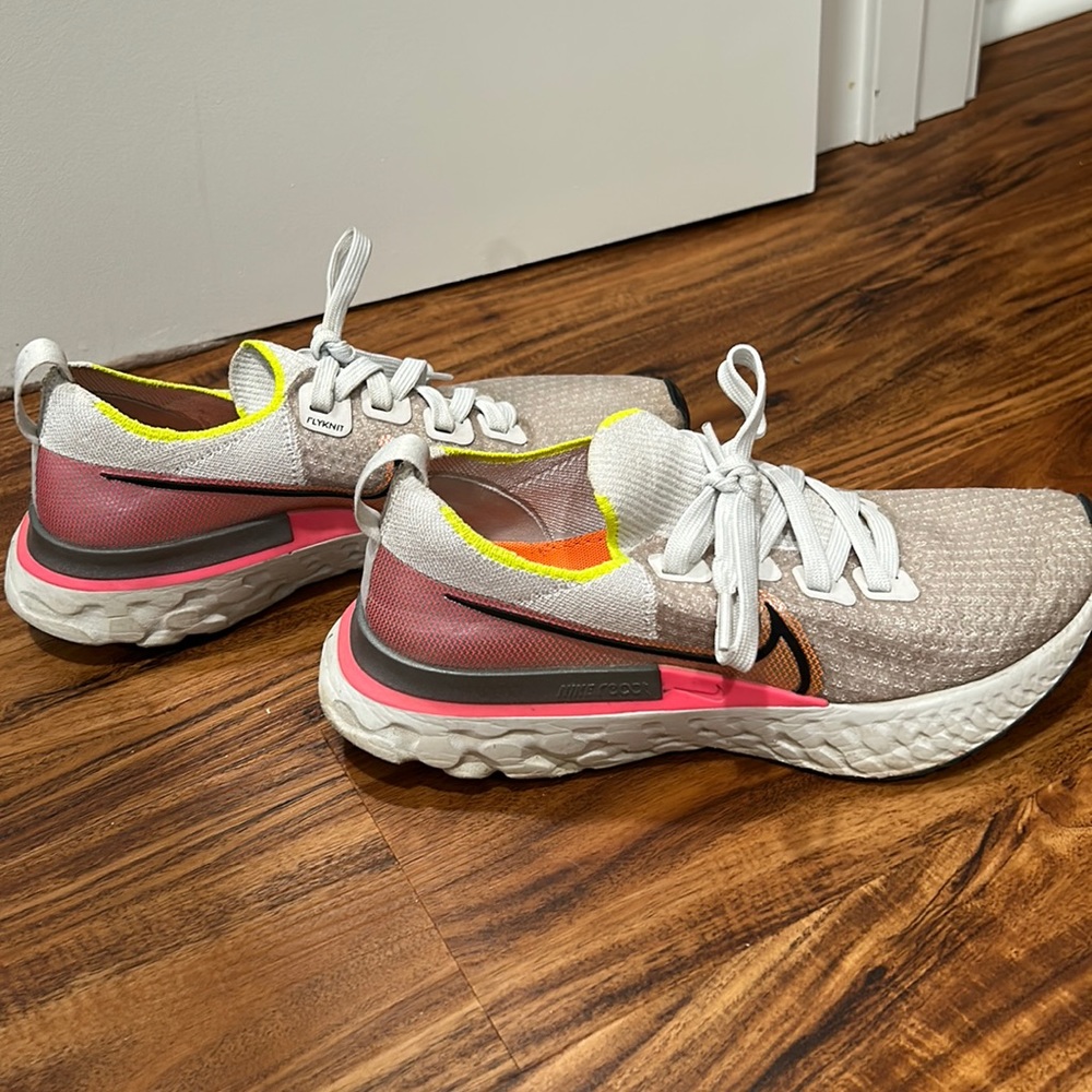Nike react infinity run shoes!